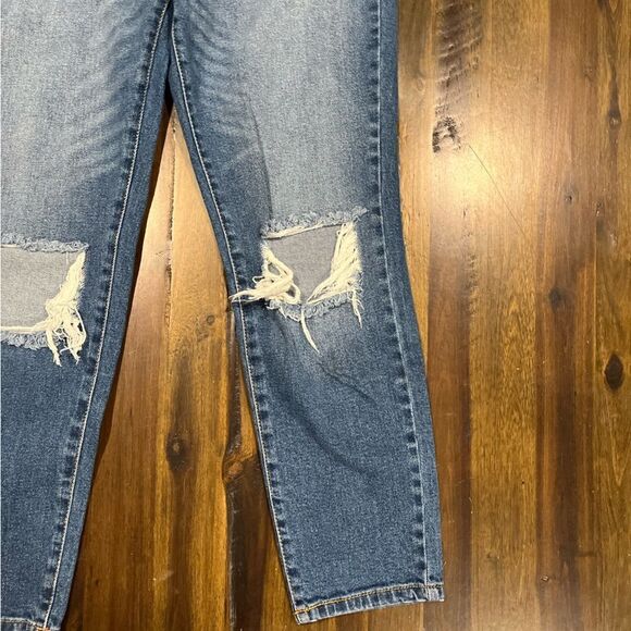 No Boundaries High Waist Distressed Jeans Dark Wash - Picture 2 of 12